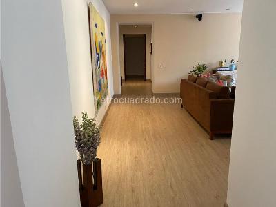 Apartamento de 4 alcobas en venta en Los Rosales, Bogotá, 240 m² · foto 11 de 20