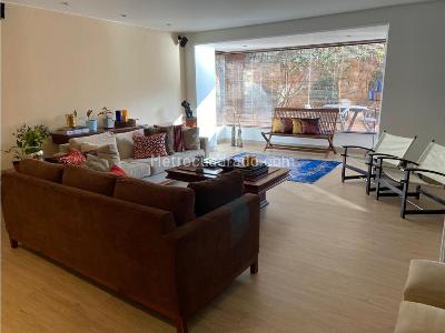 Apartamento de 4 alcobas en venta en Los Rosales, Bogotá, 240 m² · foto 12 de 20