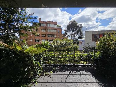 Apartamento de 2 alcobas en venta en Los Rosales, Bogotá, 212 m² · foto 5 de 17