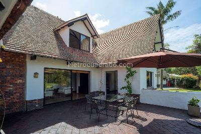 Casa de 3 alcobas en venta en Chia, Cajicá, 340 m² · foto 2 de 20