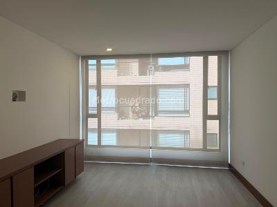 Apartamento en venta en Chico Navarra, Bogotá · foto 3 de 17