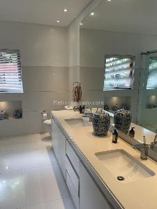 Apartamento de 3 alcobas en venta en La Cabrera, Bogotá, 382 m² · foto 5 de 12