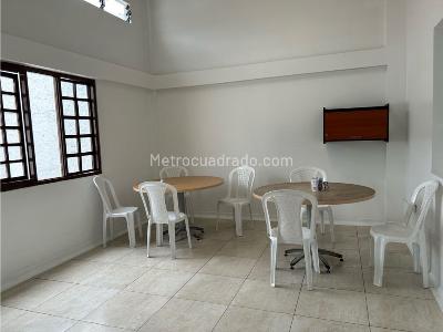 Casa de 5 alcobas en venta en San Jose De Bavaria, Bogotá, 910 m² · foto 4 de 20