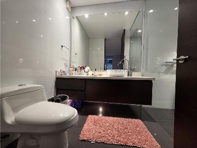 Apartamento de 3 alcobas en venta en Los Rosales, Bogotá, 277 m² · foto 17 de 17