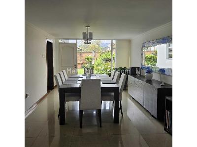 Casa de 4 alcobas en venta en Suba, Bogotá, 266 m² · foto 2 de 20