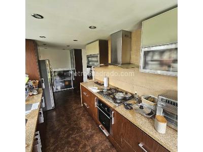 Casa de 4 alcobas en venta en Suba, Bogotá, 266 m² · foto 6 de 20