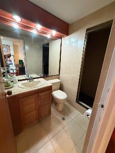 Apartamento de 4 alcobas en arriendo en Chico, Bogotá, 355 m² · foto 18 de 19