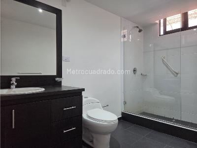 Apartamento de 3 alcobas en venta en Quinta Camacho, Bogotá, 157 m² · foto 10 de 11