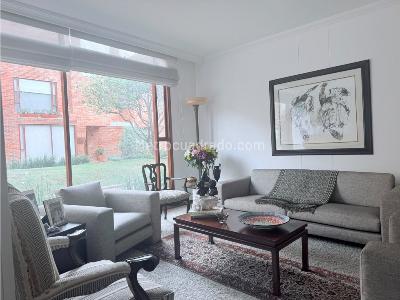 Casa en venta en Santa Barbara, Bogotá · foto 2 de 14