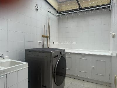 Casa en venta en Santa Barbara, Bogotá · foto 7 de 14