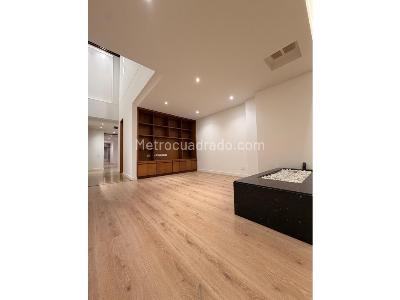 Apartamento de 3 alcobas en venta en Country Club, Bogotá, 255 m² · foto 4 de 19