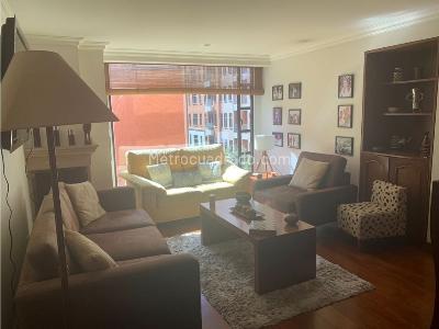 Apartamento de 2 alcobas en venta en Chico, Bogotá, 67 m² · foto 3 de 11