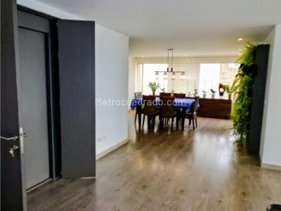 Apartamento de 3 alcobas en venta en Chico, Bogotá, 350 m² · foto 9 de 19