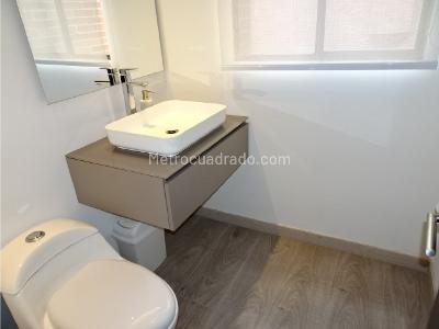 Apartamento de 3 alcobas en venta en Chico, Bogotá, 350 m² · foto 10 de 19