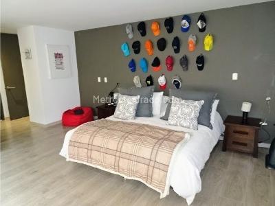 Apartamento de 3 alcobas en venta en Chico, Bogotá, 350 m² · foto 15 de 19