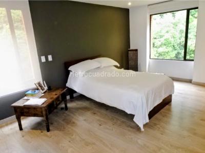 Apartamento de 3 alcobas en venta en Chico, Bogotá, 350 m² · foto 18 de 19