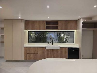 Apartamento de 3 alcobas en venta en Los Rosales, Bogotá, 250 m² · foto 3 de 20