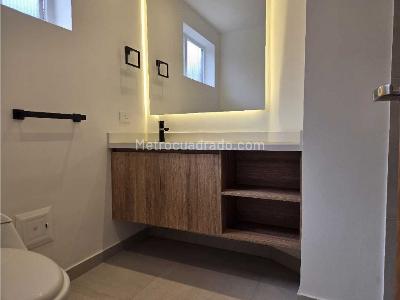 Apartamento de 3 alcobas en venta en Los Rosales, Bogotá, 250 m² · foto 16 de 20