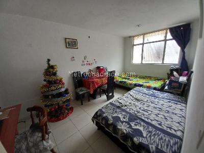 Casa de 5 alcobas en venta en León 13, Soacha, 220 m² · foto 4 de 20