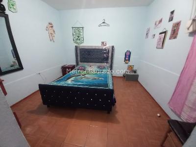 Casa de 5 alcobas en venta en León 13, Soacha, 220 m² · foto 6 de 20
