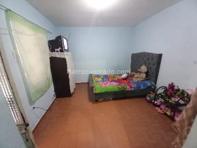 Casa de 5 alcobas en venta en León 13, Soacha, 220 m² · foto 7 de 20