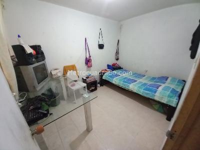 Casa de 5 alcobas en venta en León 13, Soacha, 220 m² · foto 8 de 20