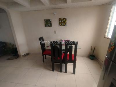 Casa de 3 alcobas en venta en Villa Mayor, Bogotá, 72 m² · foto 8 de 20