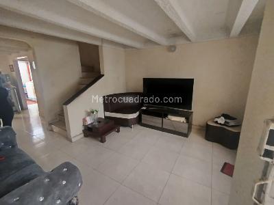 Casa de 3 alcobas en venta en Villa Mayor, Bogotá, 72 m² · foto 4 de 20