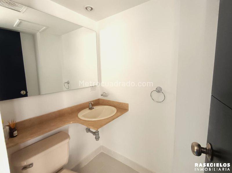 Oficina en Arriendo, Laureles, Medellín - Más
