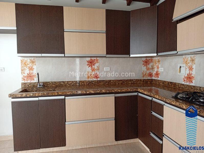 5BR House with 3 Bathrooms in La Castellana (252 m²) - 2