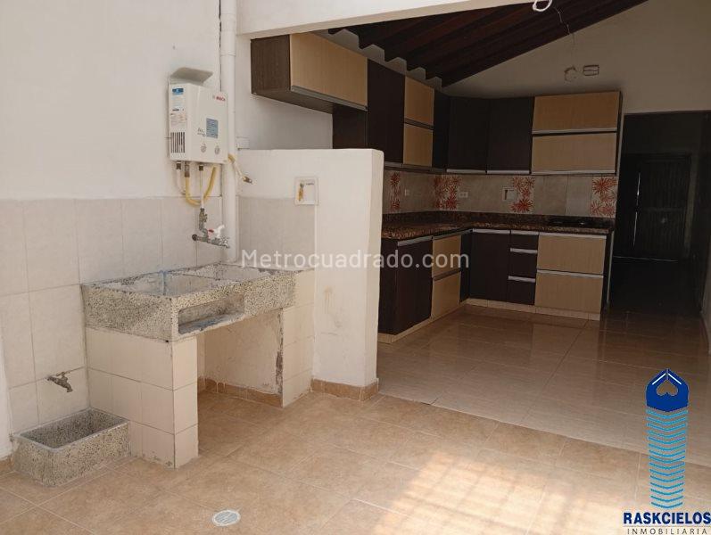 5BR House with 3 Bathrooms in La Castellana (252 m²) - 3