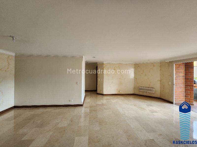 Piso – Medellín - Más