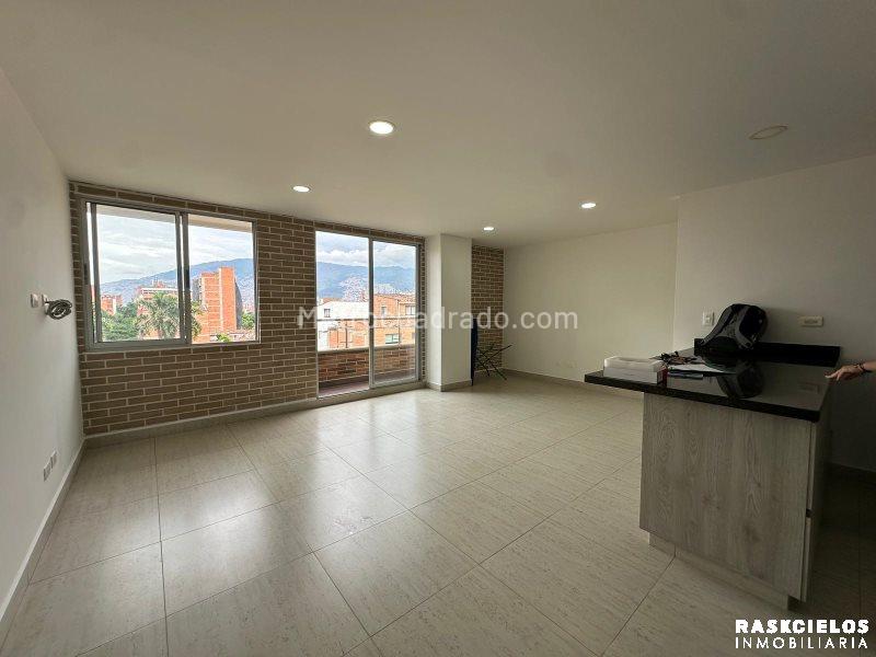 Spacious 3BR Apartment in Belen Alameda