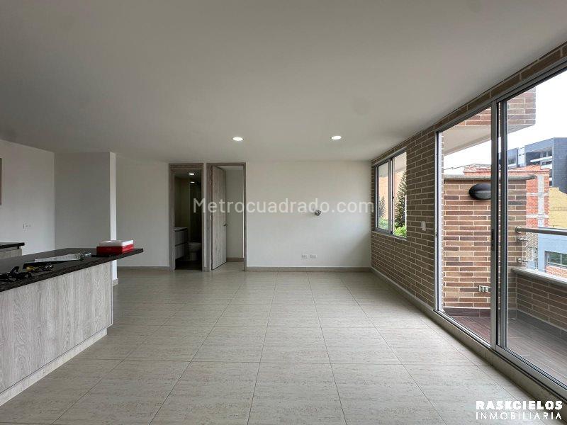 Spacious 3BR Apartment in Belen Alameda - 2