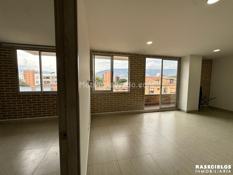 Spacious 3BR Apartment in Belen Alameda - 5