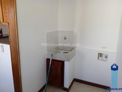 Apartamento de 3 alcobas en arriendo en Rodeo Alto, Medellín, 80 m² · foto 19 de 20