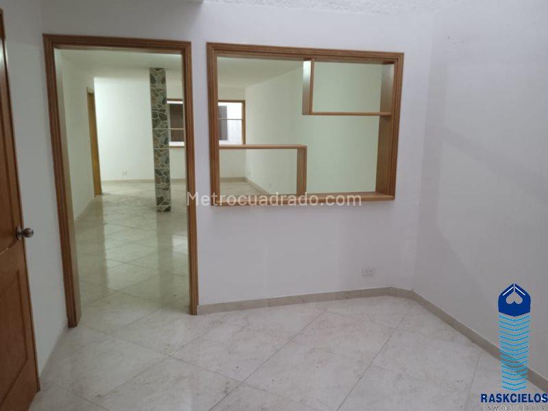 Casa Amplia de 4 Alcobas en El Nogal