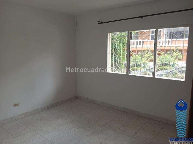 Casa Amplia de 4 Alcobas en El Nogal - 5