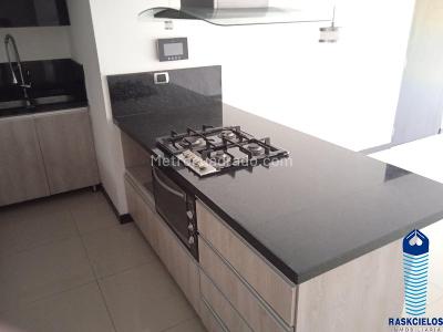 Apartamento de 3 alcobas en venta en La Castellana, Medellín, 99 m² · foto 5 de 20