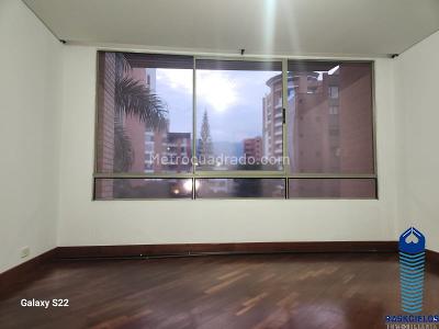 Apartamento de 3 alcobas en venta en Laureles, Medellín, 120 m² · foto 10 de 20