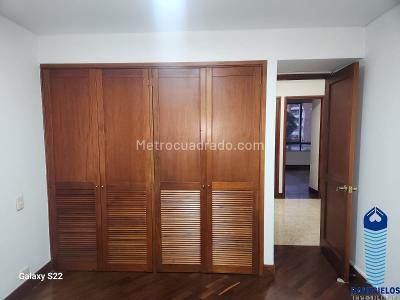 Apartamento de 3 alcobas en venta en Laureles, Medellín, 120 m² · foto 12 de 20