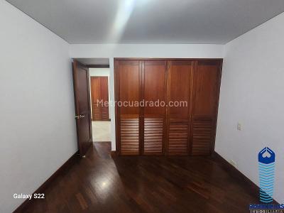 Apartamento de 3 alcobas en venta en Laureles, Medellín, 120 m² · foto 14 de 20