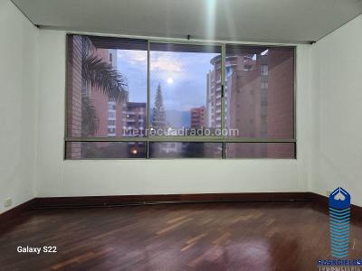 Apartamento de 3 alcobas en venta en Laureles, Medellín, 120 m² · foto 15 de 20