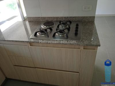 Apartamento de 2 alcobas en arriendo en Loma De Los Bernal, Medellín, 56 m² · foto 6 de 20