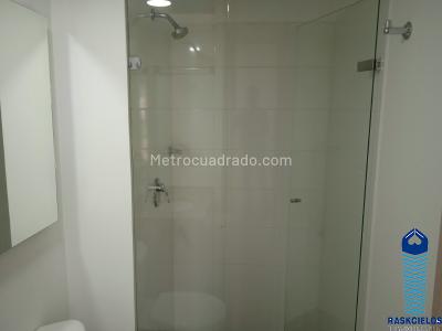 Apartamento de 2 alcobas en arriendo en Loma De Los Bernal, Medellín, 56 m² · foto 13 de 20