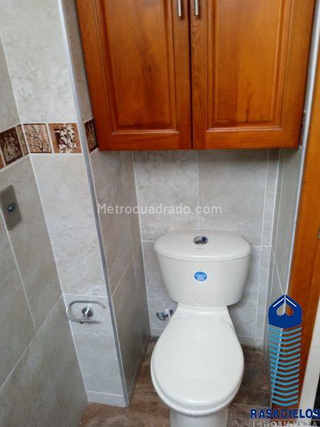 Spacious 2BR Apartment with Balcony in Laureles - 7