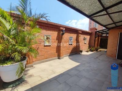 Apartamento de 3 alcobas en venta en La Castellana, Medellín, 200 m² · foto 19 de 20