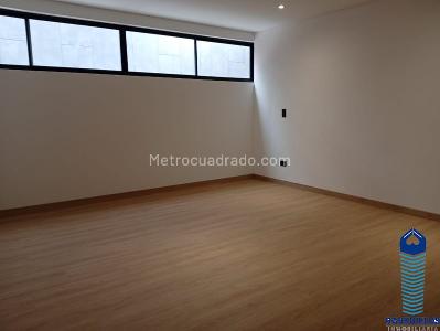 Apartamento de 2 alcobas en venta en Laureles, Medellín, 180 m² · foto 5 de 19
