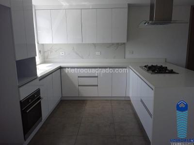 Apartamento de 4 alcobas en venta en Belen, Medellín, 311 m² · foto 17 de 20