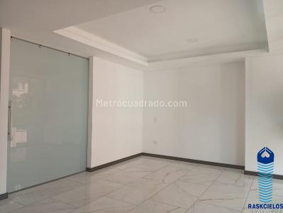 Apartamento de 3 alcobas en venta en Laureles, Medellín, 200 m² · foto 9 de 20